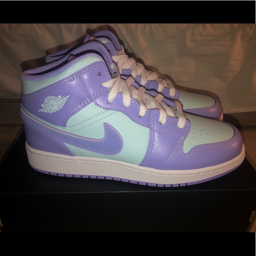 Nike Air Jordan 1 Mid